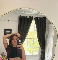 Lady Sloane - dominatrix in Seoul