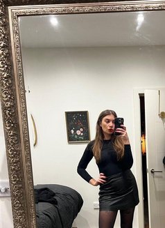 Lady Sloane - dominatrix in Seoul Photo 4 of 10