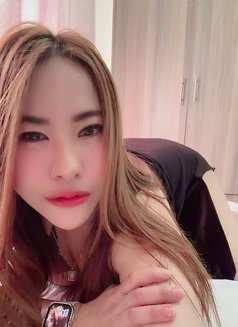 Lady (Thai) available - masseuse in Nairobi Photo 5 of 16