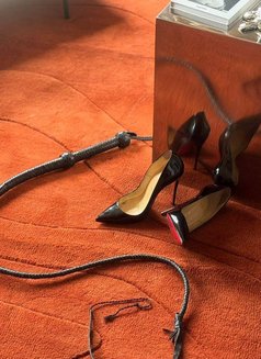 Lady Veinne - dominatrix in Copenhagen Photo 8 of 12