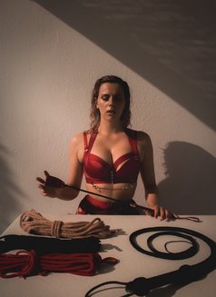 Lady Veinne - Dominadora in Santa Cruz de Tenerife Photo 4 of 6