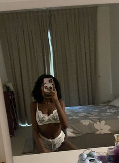 Lady_Violet_ - escort in Dubai Photo 4 of 5
