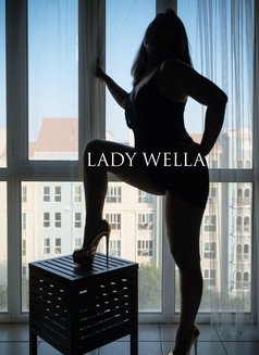 Lady Wella - dominatrix in Vienna Photo 7 of 8
