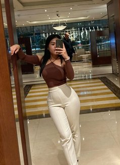 Lady Yash - escort in Dubai Photo 9 of 10