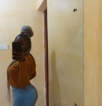 Lady Zell - puta in Nairobi