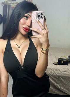 Ladybird Singapore - Transsexual escort in Singapore Photo 10 of 10