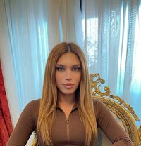 Ladyboy 19 cm - Transsexual escort in İstanbul
