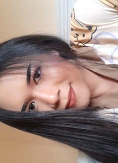 Ladyboy Aemmy - Transsexual escort in Muscat Photo 3 of 5