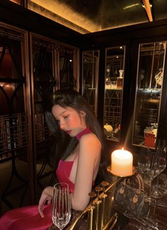 Ladyboy Bangkok Escort / Diw - Transsexual escort in Bangkok Photo 22 of 26
