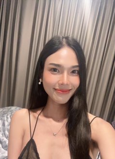 Ladyboy Bangkok Escort Gina - Transsexual escort in Bangkok Photo 26 of 29