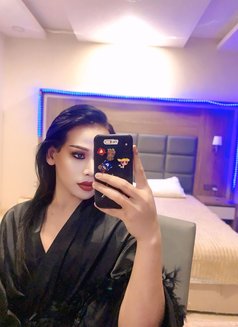 Ladyboy Big Cock - Acompañantes transexual in Al Manama Photo 4 of 4
