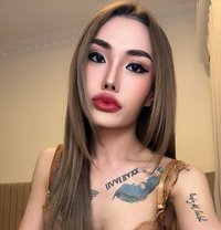 Ladyboy big cock - Acompañantes transexual in Khobar Photo 7 of 9