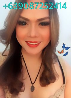 Ladyboy Juicylicious Ella - Transsexual escort in Manila Photo 5 of 5