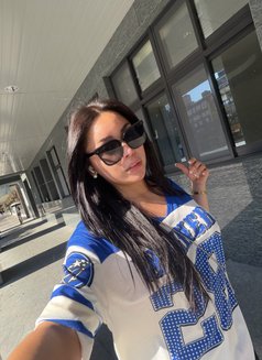 Ladyboy kate - Transsexual escort in Davao Photo 11 of 13