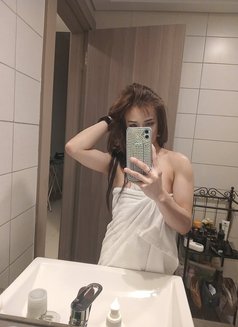 Ladyboy Massage Big Vip - masseuse in Bangkok Photo 5 of 9