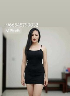 Ladyboy Massage in Riyadh Saudi - Transsexual escort in Riyadh Photo 4 of 5