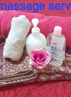 Ladyboy Massage in Riyadh Saudi - Transsexual escort in Riyadh Photo 5 of 5