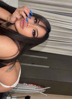 They both had great sex in the 69 positi - masseuse in Al Manama Photo 8 of 20