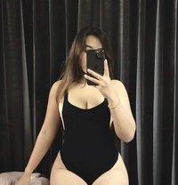Ladyboy Massage Top and Bottom - Acompañantes transexual in Muscat