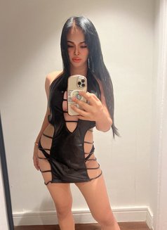 Ladyboy #riyadh - Acompañantes transexual in Riyadh Photo 2 of 5