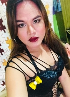 TS Kisses, ready to serve U - Transsexual escort in Manila Photo 2 of 18