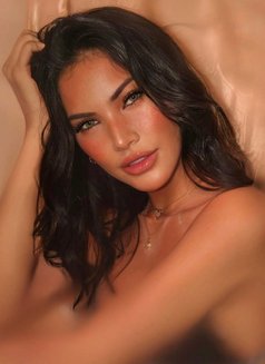 Ladyboy Versatile And Hot Sexy - Transsexual escort in Riyadh Photo 9 of 10