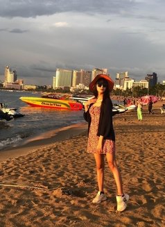 Ladyboy 🇹🇭 - Transsexual escort in Al Manama Photo 5 of 7