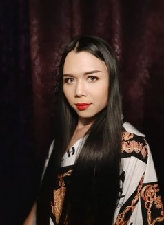 Ladyboy - Transsexual escort in Abu Dhabi Photo 4 of 5