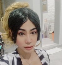 Ladyboy - masseur in Muscat