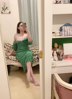 "If you want warmth and relaxation, thin - Transsexual escort in Muscat Photo 4 of 8