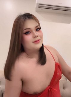 ladyboy Thailand - Acompañantes transexual in Riyadh Photo 3 of 7