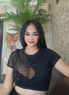 Ladyboy Top in Riyadh - Acompañantes transexual in Riyadh Photo 3 of 4