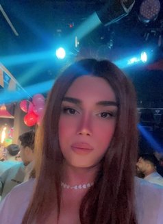 Ladyboy - Transsexual escort in İstanbul Photo 2 of 8