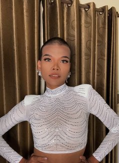 LADYBOY VERS BIG D - Acompañantes transexual in Bali Photo 2 of 7