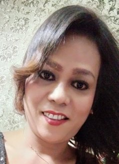 Ladyboy. Vers Top Kuta Bali Indonesia - Transsexual escort in Bali Photo 4 of 4