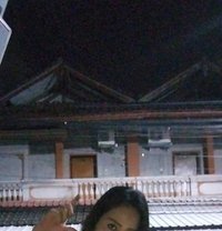 Ladyboy. Vers Top Kuta Bali Indonesia - masseuse in Kitakyushu