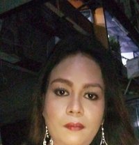 Ladyboy. Vers Top Kuta Bali Indonesia - masseuse in Kitakyushu