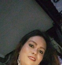 Ladyboy. Vers Top Kuta Bali Indonesia - masseuse in Kitakyushu