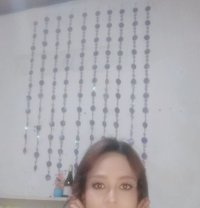 Ladyboy. Vers Top Kuta Bali - Masajista in Bali