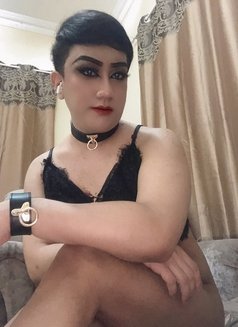Ladyboy69 Hot Massage - Transsexual escort in Al Sohar Photo 6 of 8