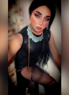 Ladyjoey - Transsexual escort in Beirut Photo 29 of 30