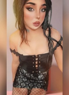 Ladyjoey - Transsexual escort in Beirut Photo 30 of 30