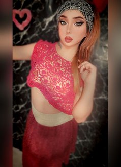 Ladyjoey - Transsexual escort in Beirut Photo 29 of 30