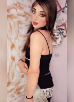 Ladyjoey - Transsexual escort in Beirut Photo 12 of 30