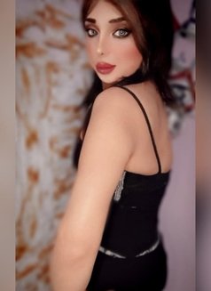 Ladyjoey - Transsexual escort in Beirut Photo 16 of 30