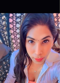 Lahari - Acompañantes transexual in Hyderabad Photo 8 of 10