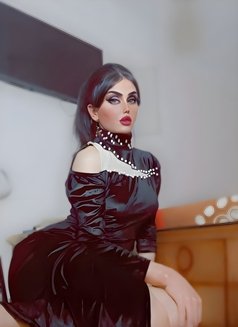 Lahfa - Transsexual escort in Cairo Photo 18 of 22