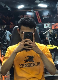 Lahore Vip Services - Acompañantes masculino in Lahore Photo 6 of 13