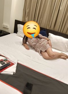 Laiba - puta in Kolkata Photo 6 of 7