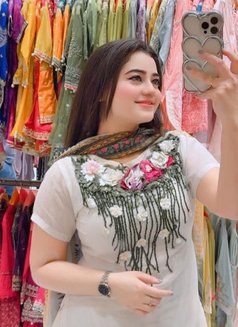 Laiba - escort in Lahore Photo 3 of 3